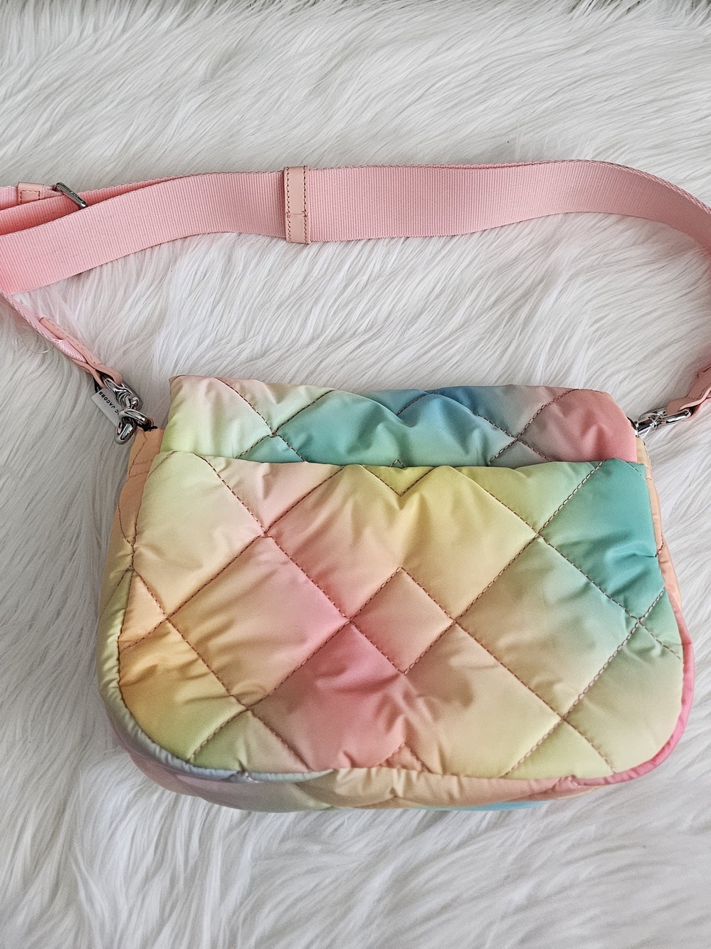 Marc Jacobs Diamond Quilt Utility Messenger Bag - Picture 2 of 6